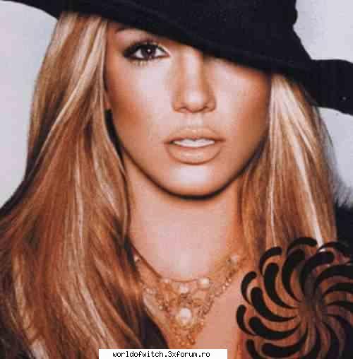 britney jean spears e numele ei intreg 
aici punem poze frumoase cu britney + un comment iar daca